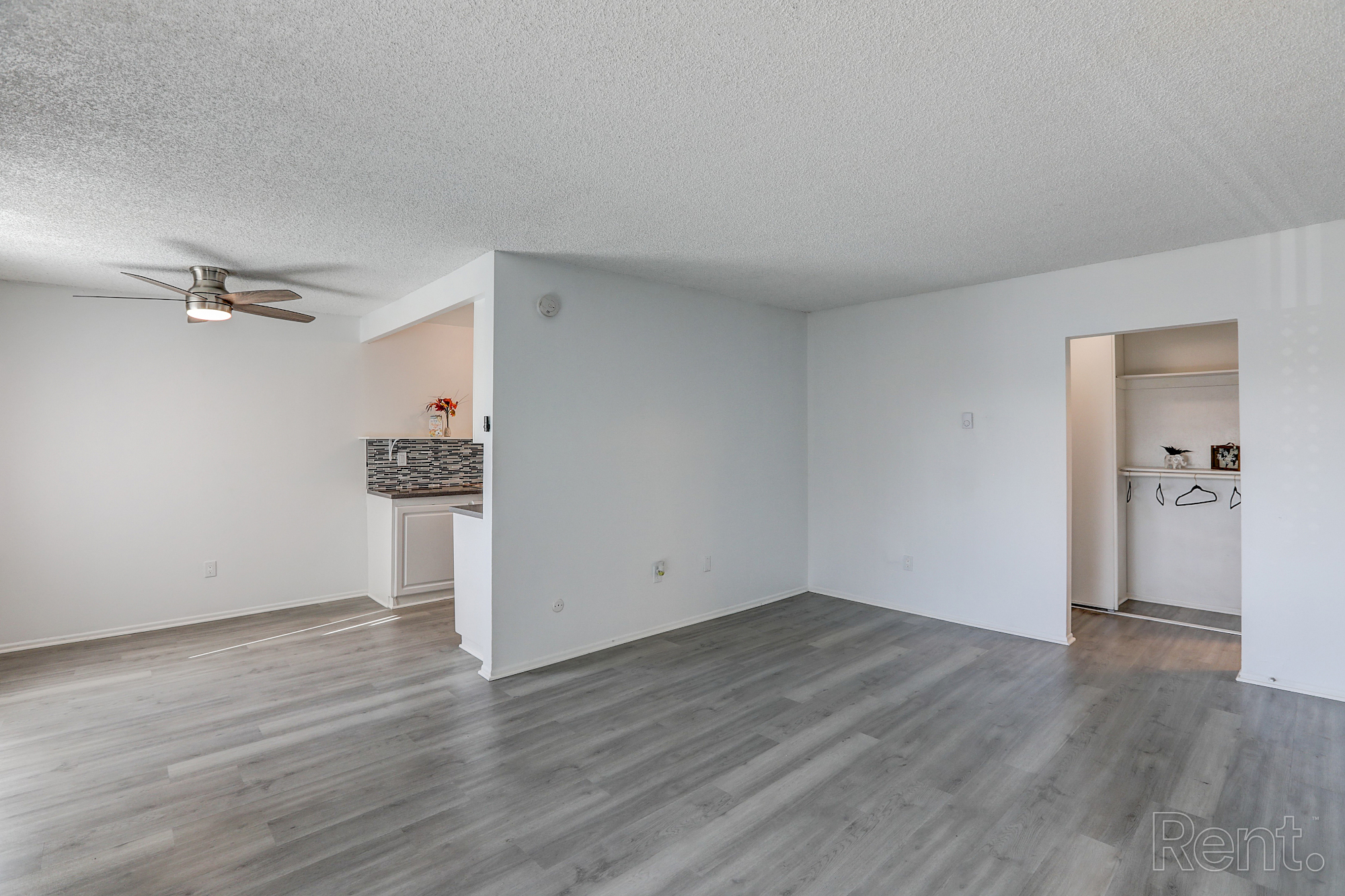 Chateau deville apartment floorplan e livingroom and dining area